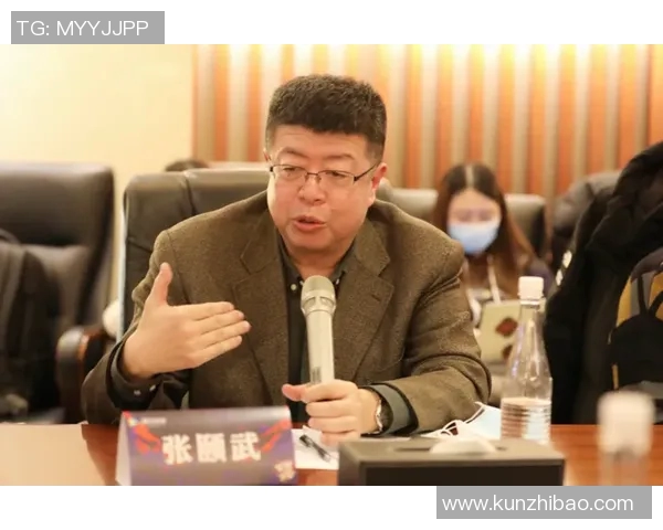 以体育精神为核心推动社会发展与个人成长的双重意义探讨 以体育精神为核心推动社会发展与个人成长的双重意义探讨