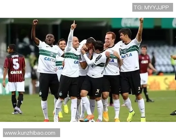 周伟独家解析足球技巧与战术心得助你提升球技与比赛表现